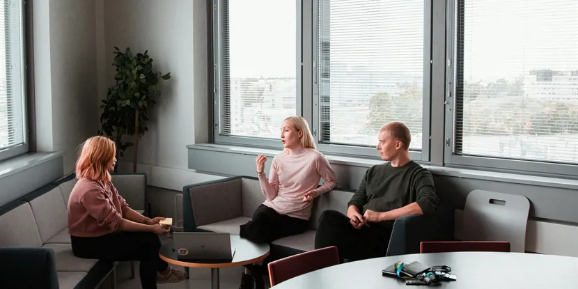 Hvad tjener en nyuddannet læge?
